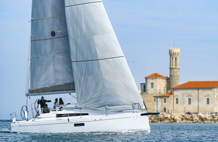 Beneteau First 36