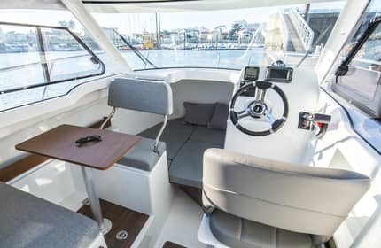 Beneteau Antares 6