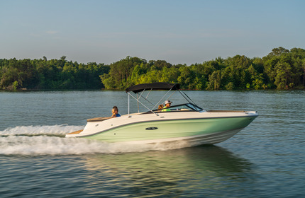 Sea Ray SPX 230