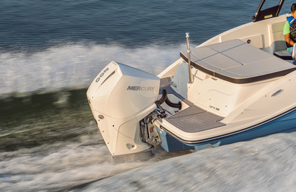 Sea Ray SPX 230 Outboard