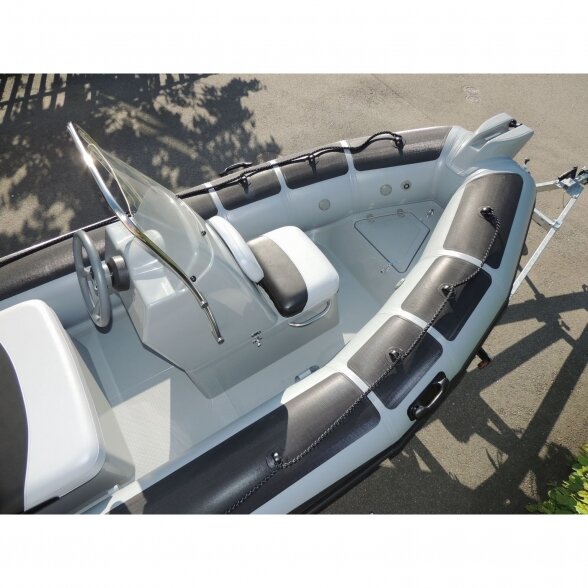 Inflatable RIB boat Adventure Vesta V-450 6